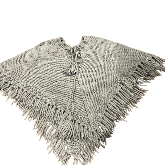 Vintage handcrafted knitted crochet poncho with tassel tie front - Picture 7 of 9